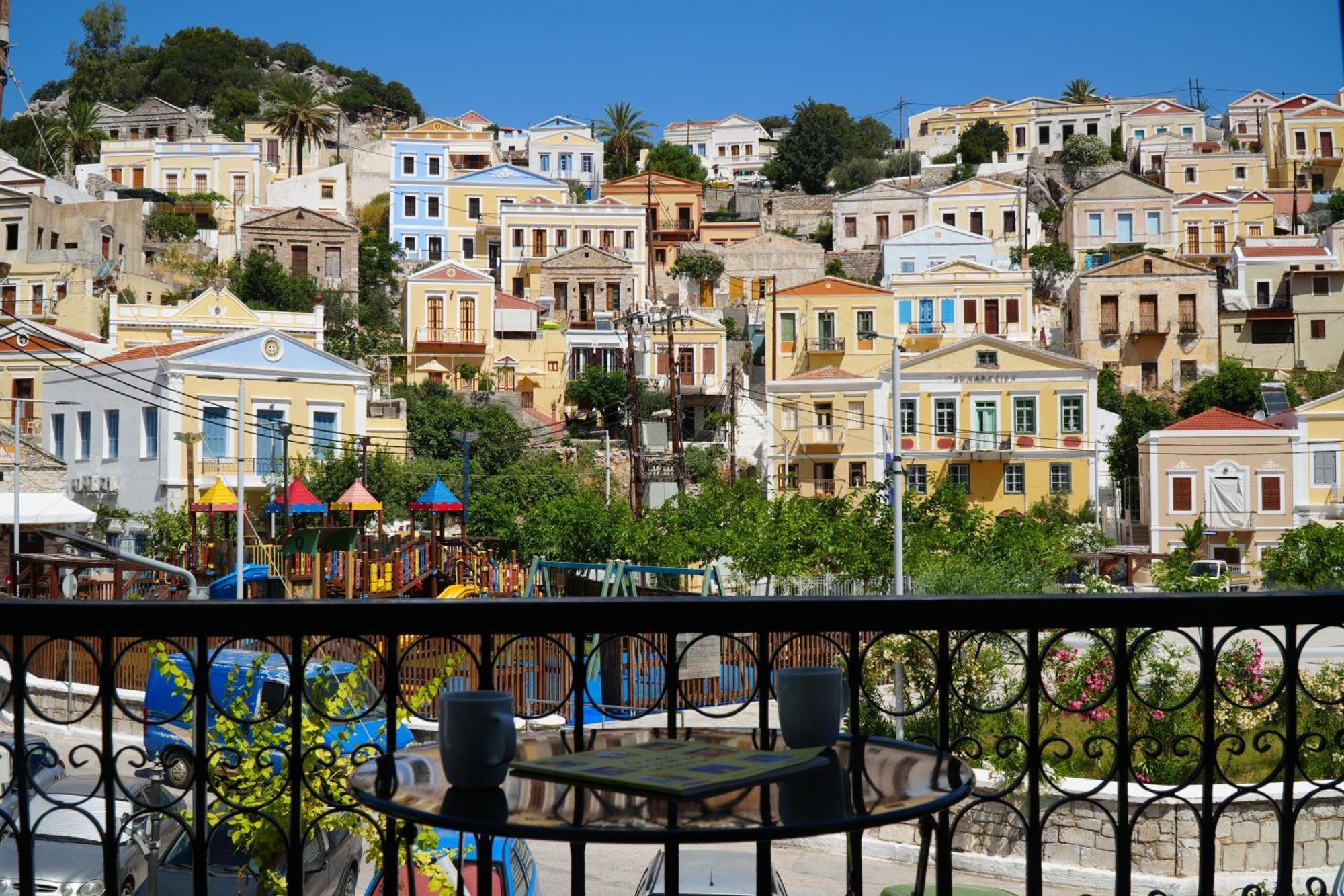 Symi Central Point מראה חיצוני תמונה